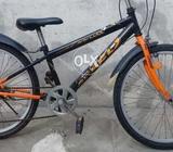Black with orange contrass