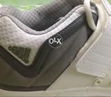 Adidas vector Mid Cricket spikes